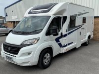 SWIFT ESCAPE 695