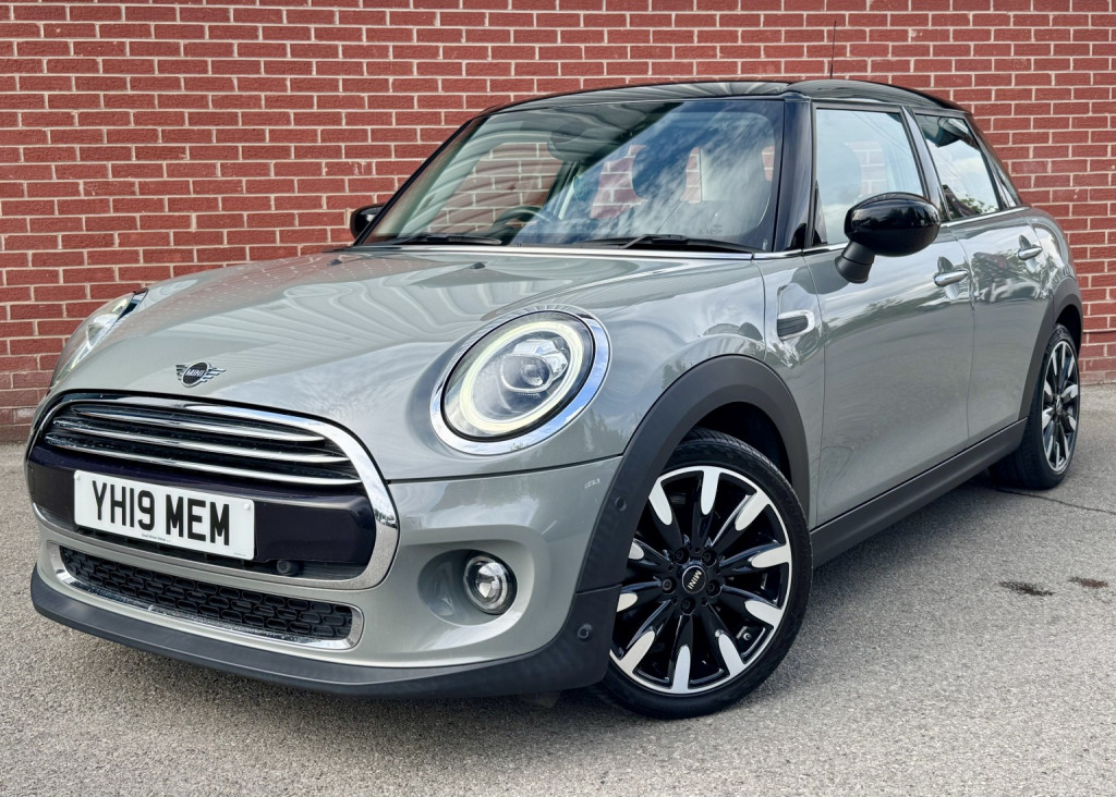 2019 MINI HATCH